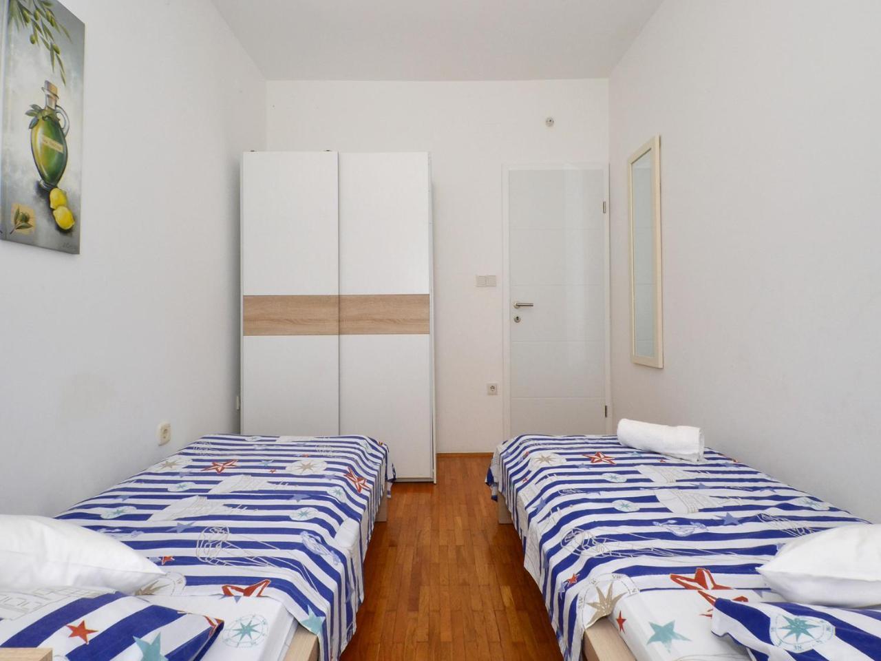 Apartments Nera Podstrana Eksteriør billede