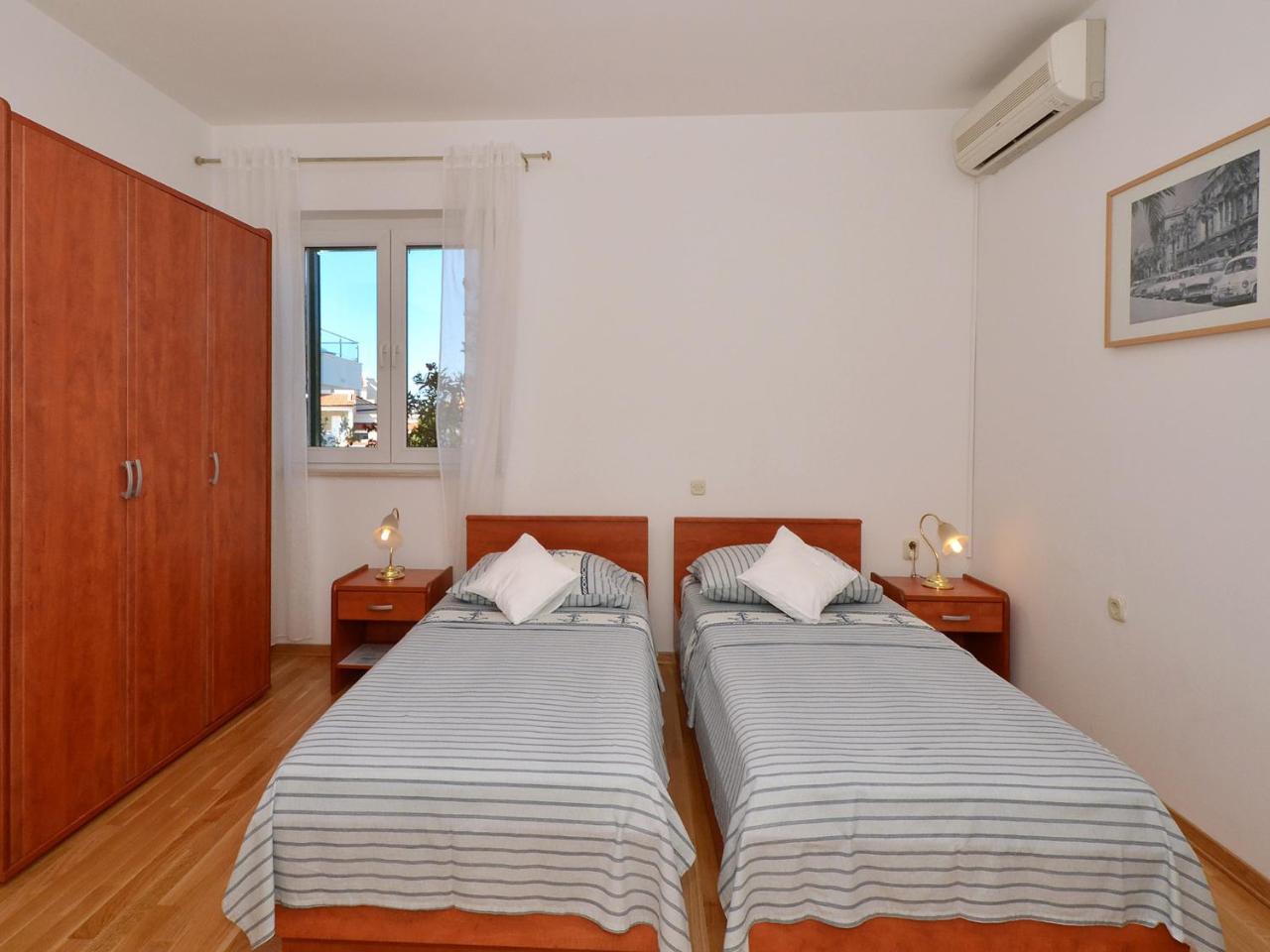 Apartments Nera Podstrana Eksteriør billede