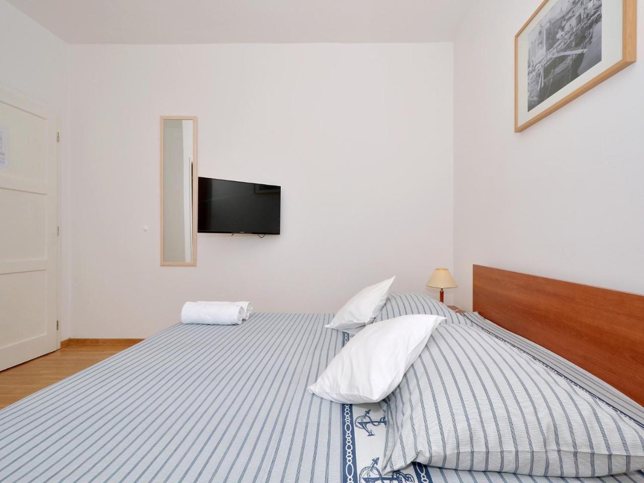 Apartments Nera Podstrana Eksteriør billede